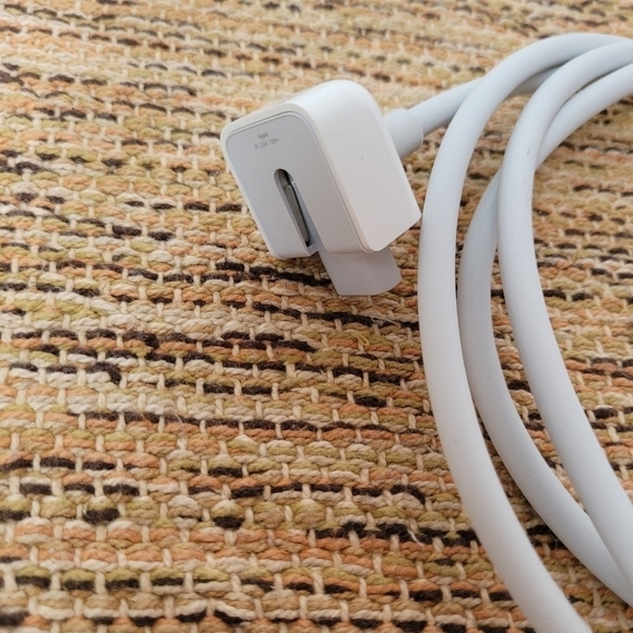 APPLE Power Adapter Cable - Picture 5 of 6